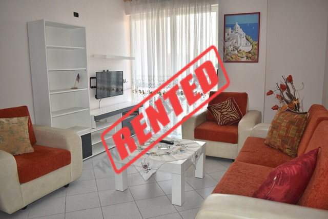 Apartament 1+1 me qira prane Universitetit Zoja e Keshillit te Mire ne Tirane.

Ndodhet ne katin e